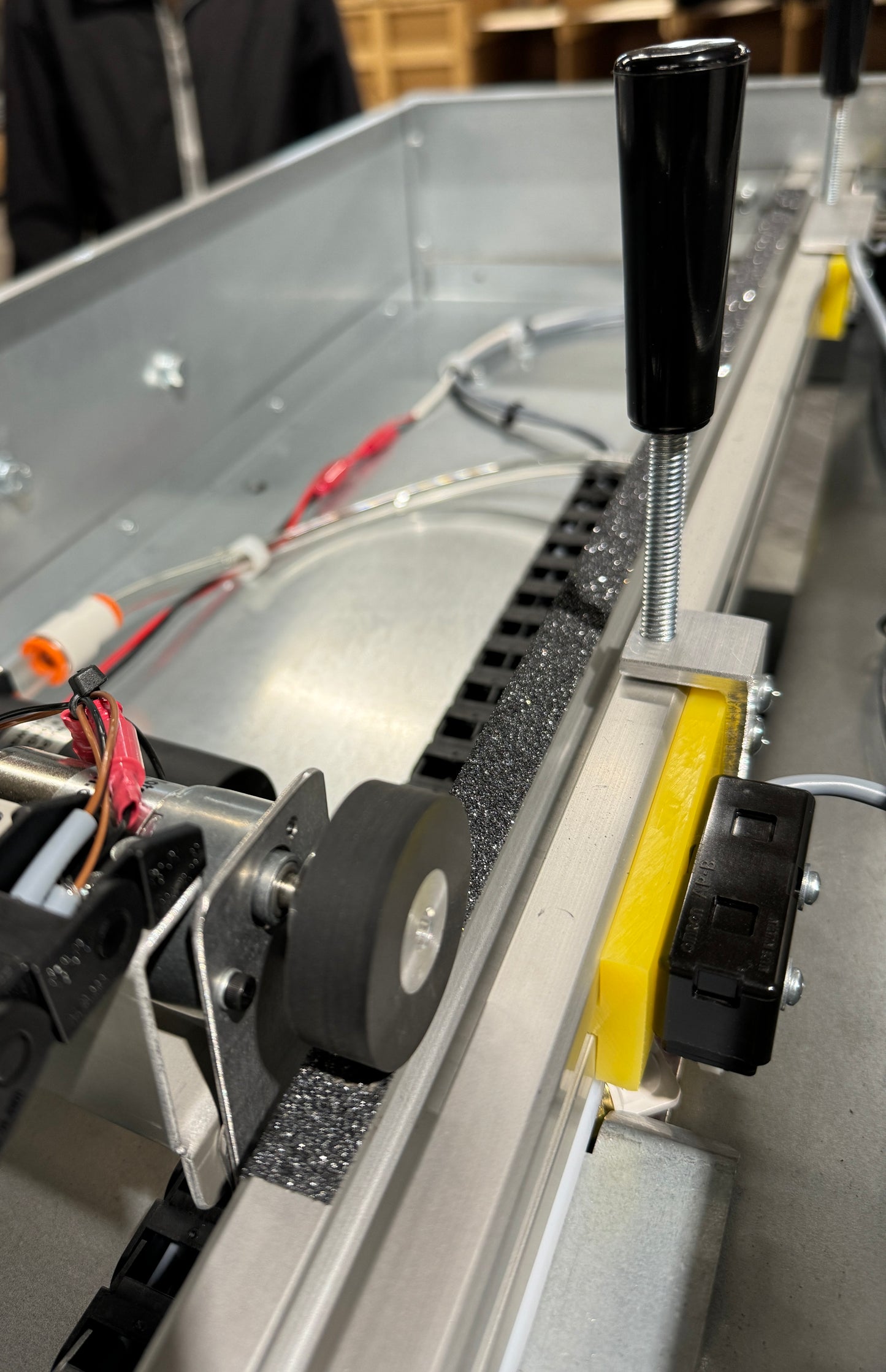 Silver-Jet Friction Wheel - Wide